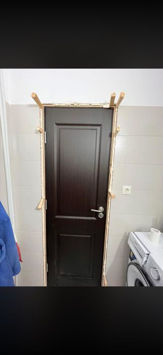 Montaj uși interior/exterior – rapid și profesional