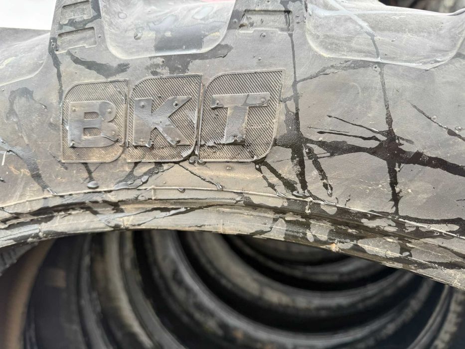 Anvelope 9.5 R44 BKT