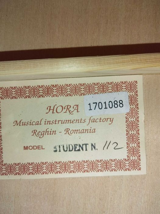 Vând chitară! Pentru mai multe poze si detalii in privat!