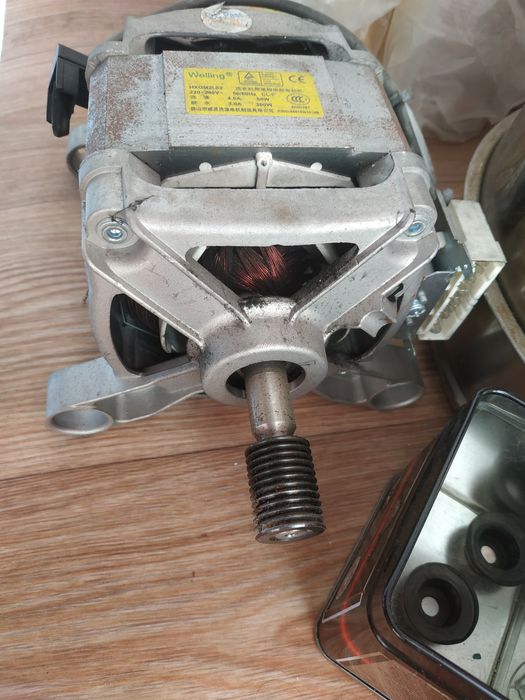 Двигатель стиральной машины