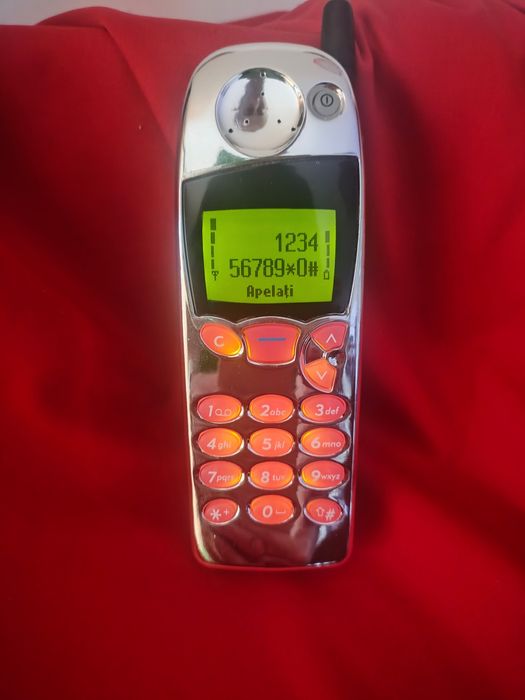 Nokia 5110  model deosebit ( decodat, limba română)