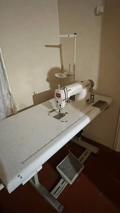 Tikuv mashinasi precious