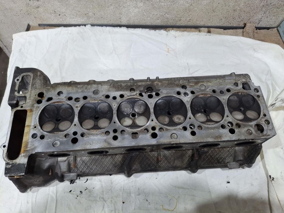 Цилиндрова глава за бмв м52б28 единичен ванос