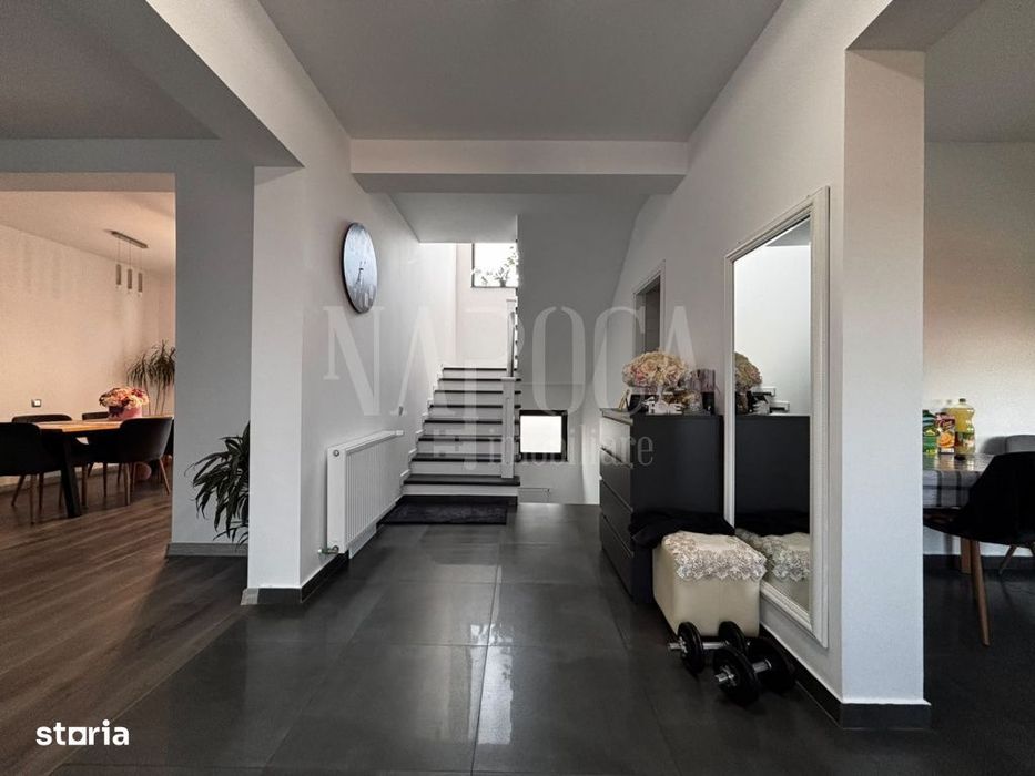 Casa 4 camere de vanzare in Floresti