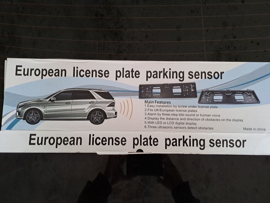 Парктроник в рамка за номера