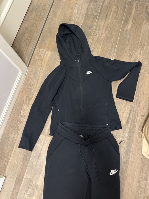 Анцунг Nike черен