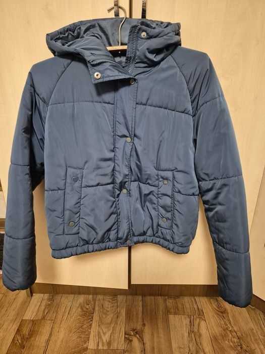 Продам жен куртики