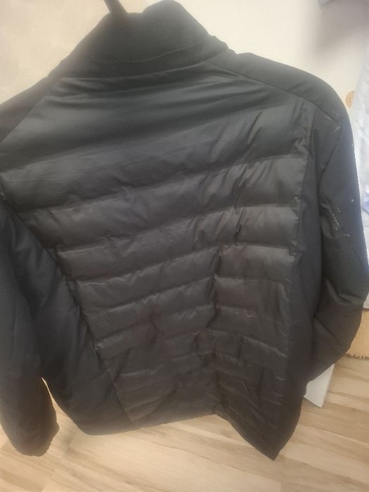 Продам куртки осень по 5000