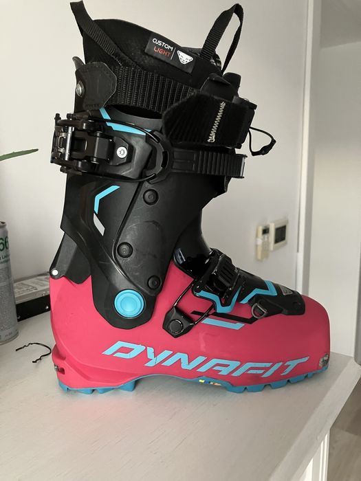 Clăpari de tură DYNAFIT TLT 8 W FLAMINGO