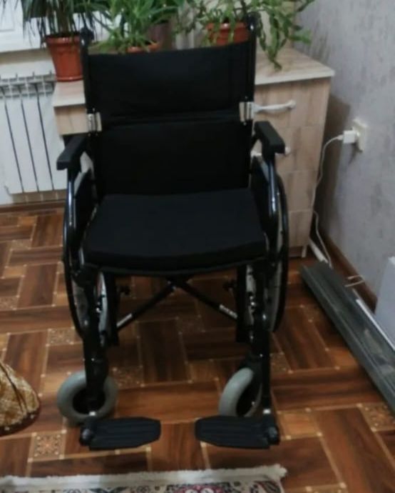 Инвалидная коляска