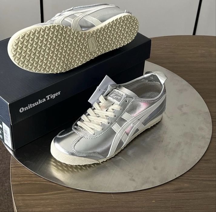 Продаю кроссовки tiger onitsuka sd оригинал