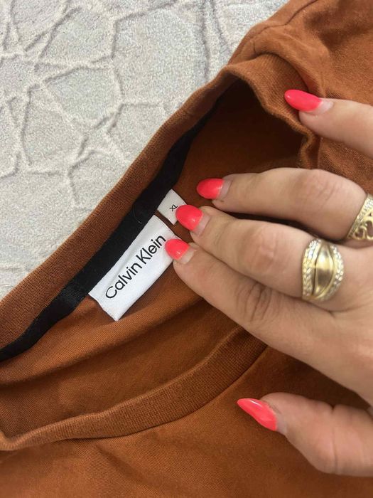 Тениска Calvin Clein - XL