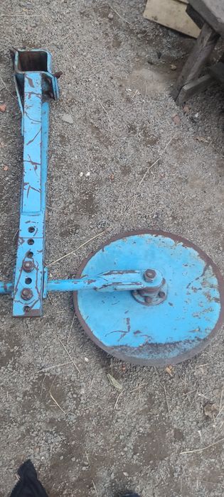 Продам плуг однокорпусный