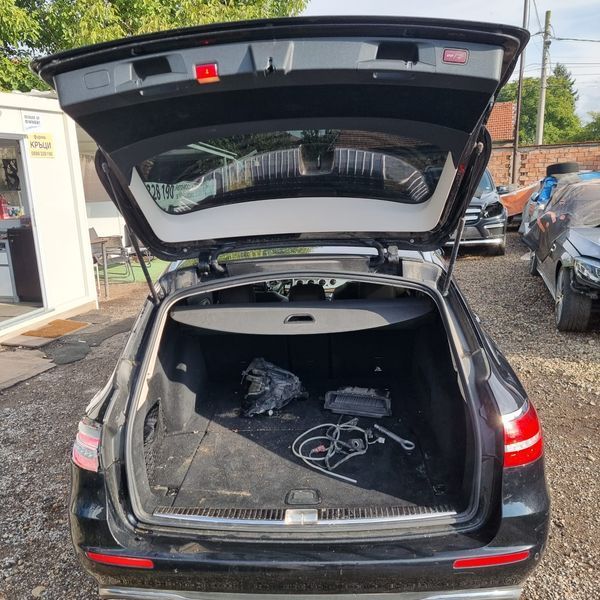 Mercedes E 220 W213 4 matic комби 2018г. на части 
! ! ! За ин