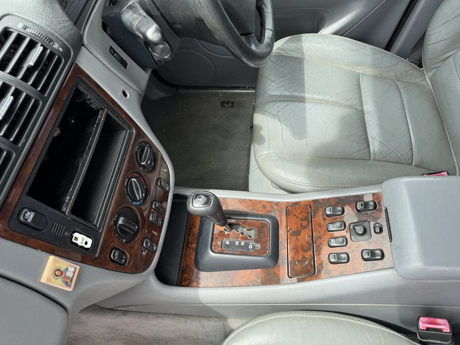 На части МЛ320 ML320 ролбар степенки сив кожен салон Мерцедес Mercedes