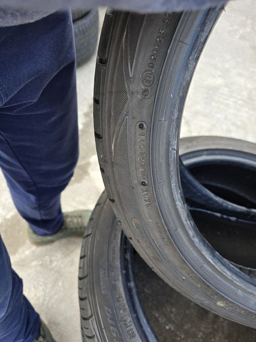 1 Брой 245/40/18 Falken 7,2mm