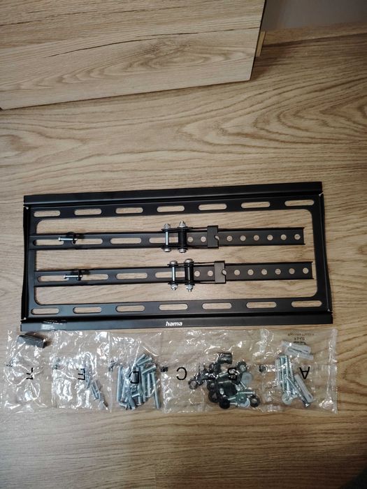 Suport TV de perete Hama , Reglabil, 32"-75" (81cm-191cm) , NOU