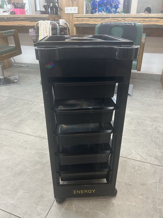 Продам парикмахерский помошник