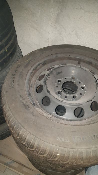 Vând 4 roti de iarnă continental 195/65/15