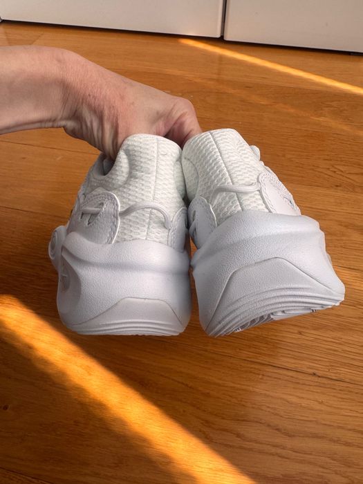 Reebok Solution Mid 37