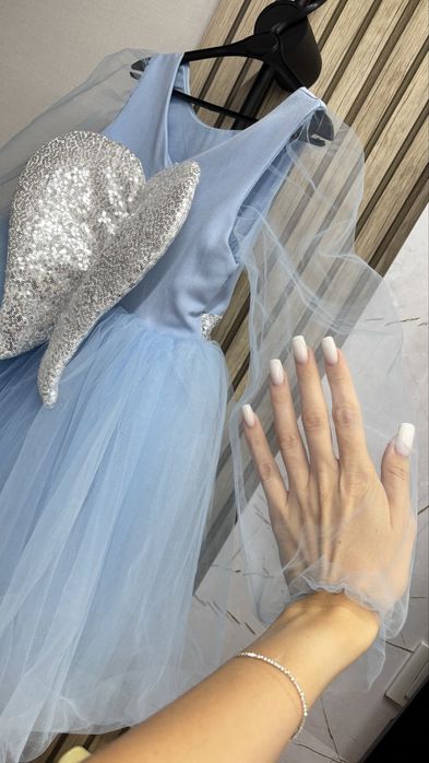 Продам нарядное платье