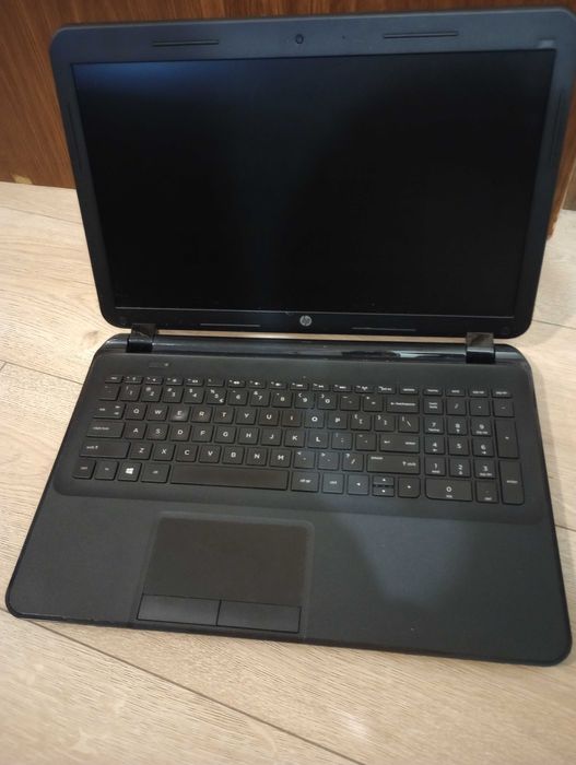 Vând Laptop model Hp