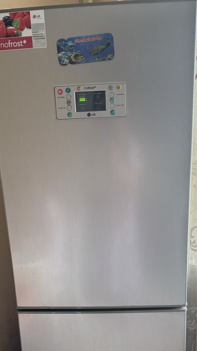 Холодильник LG