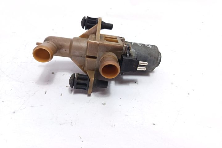 Pompa recirculare apa 0018300684 Mercedes-Benz Vito W639