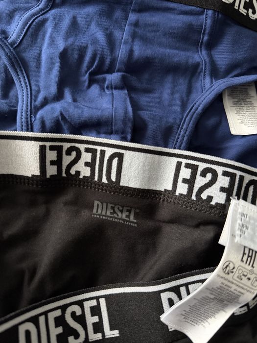 Diesel set 3 chiloti bleumarin-negru-rosu marimea M noi originali