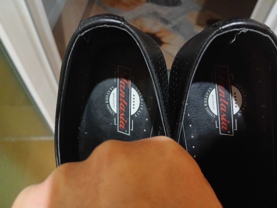 Нови мъжки обувки естествена кожа