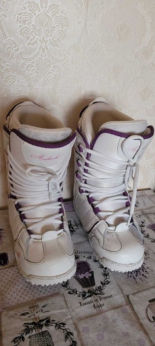 vand snowboard   femei