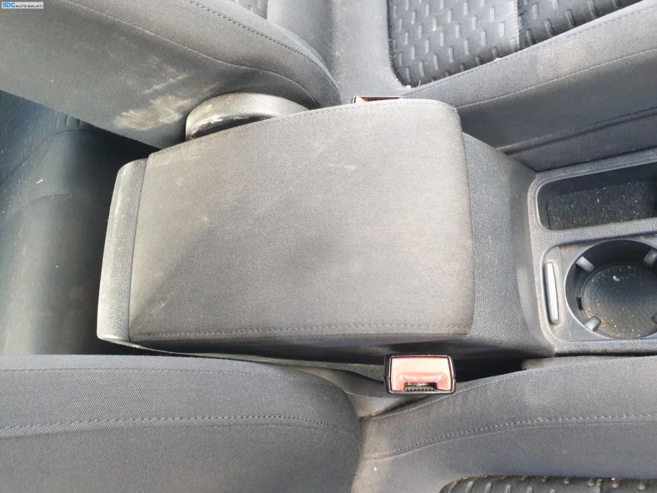 Cotiera cu Consola si Guri Gura Aerisire Ventilatie Volkswagen Tiguan 2007 - 2015 [K6194]