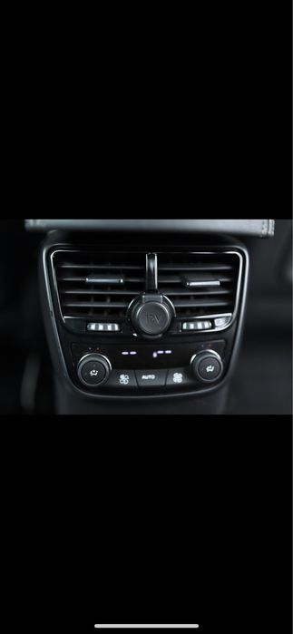 Vând Peugeot 508 hybrid