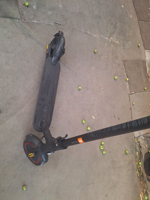 Vând trotinetă xiaomi pro2