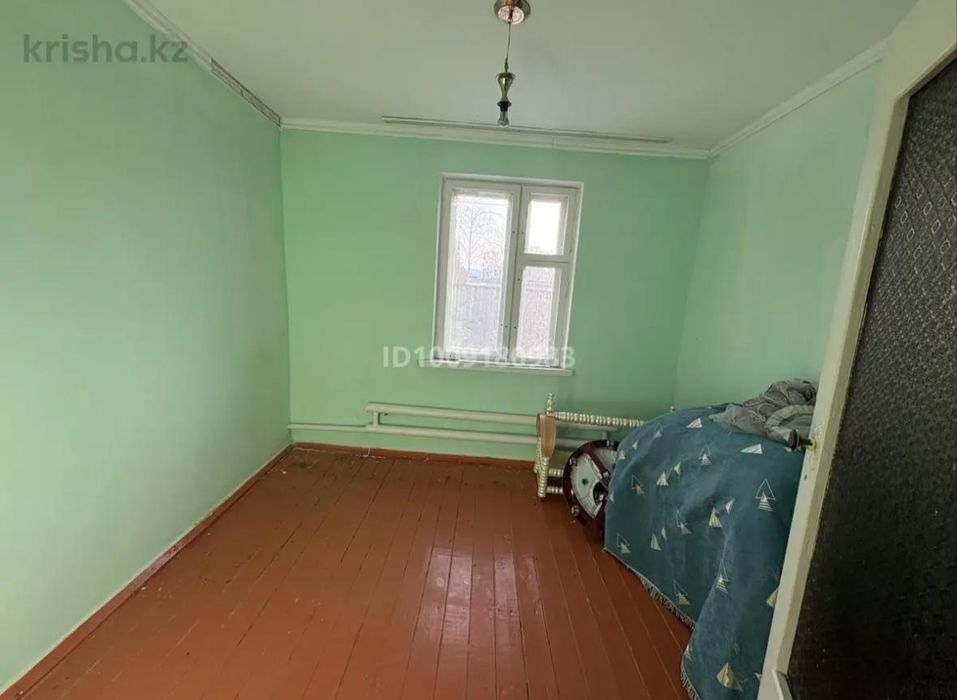 Саурық батырда 5 бөлмелі жер үй срочно сатылады