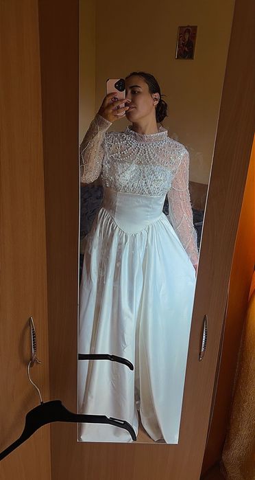 Rochie mireasa satin
