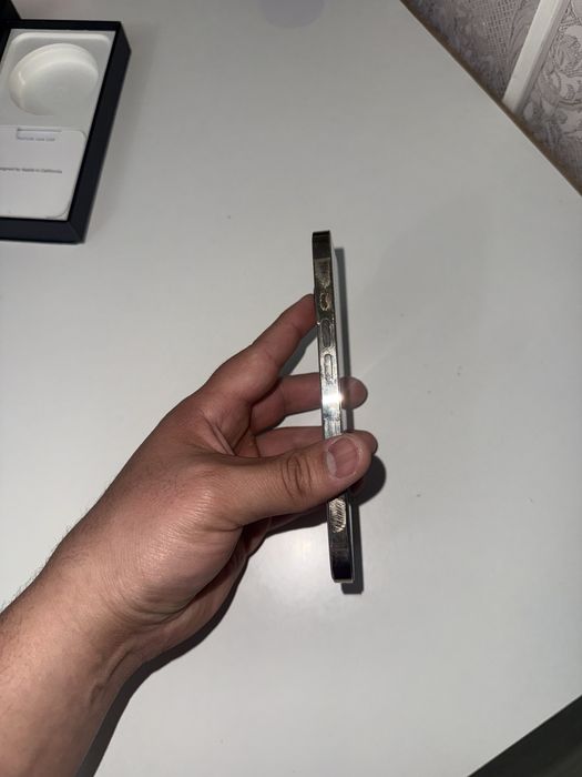 Продам Iphone 13 pro