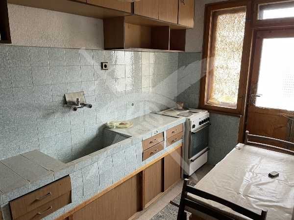 Многостаен апартамент с гараж в Карлово!