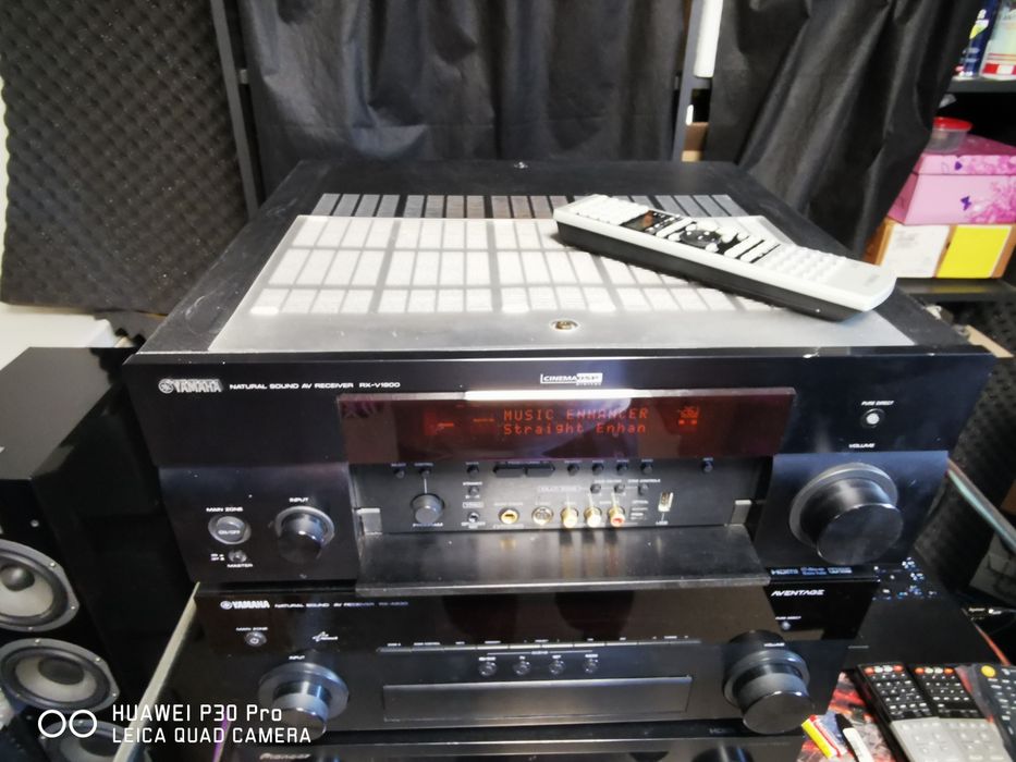 Amplificator, receiver av 7.1 Yamaha RX V1900 cu telecomanda originala.