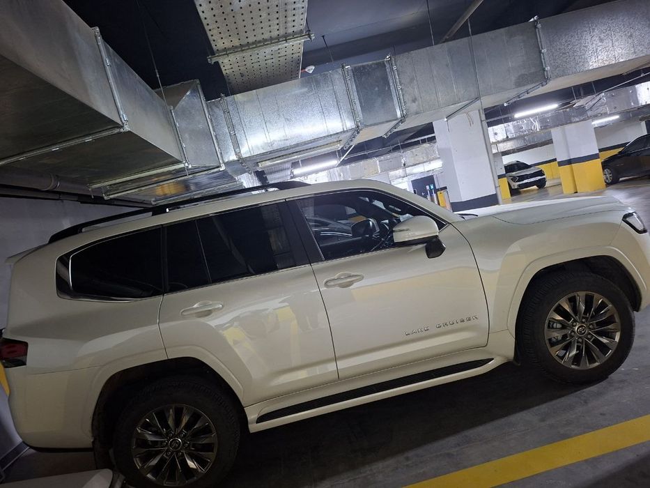 Toyota Land Cuiser 300 SFX X1