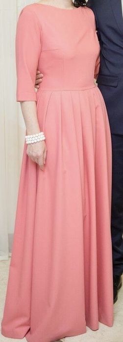 Вечерние платья  Срочная продажа