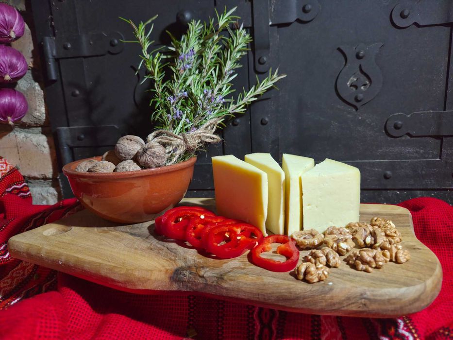 Сирене, Краве мляко и други млечни продукти домашно производство