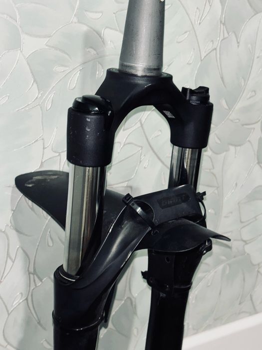 Вилка Suntour XCM 32