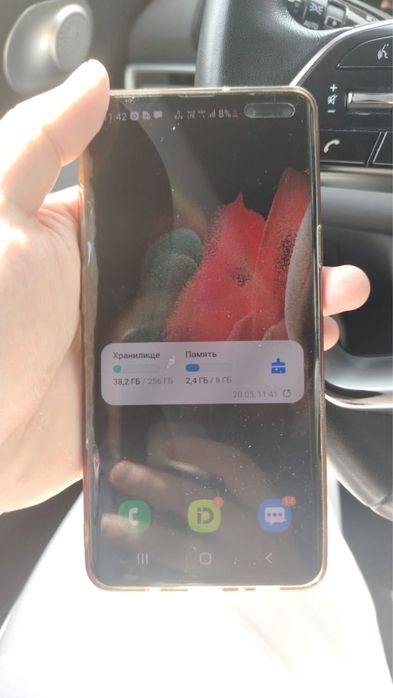 Продам Samsung S10