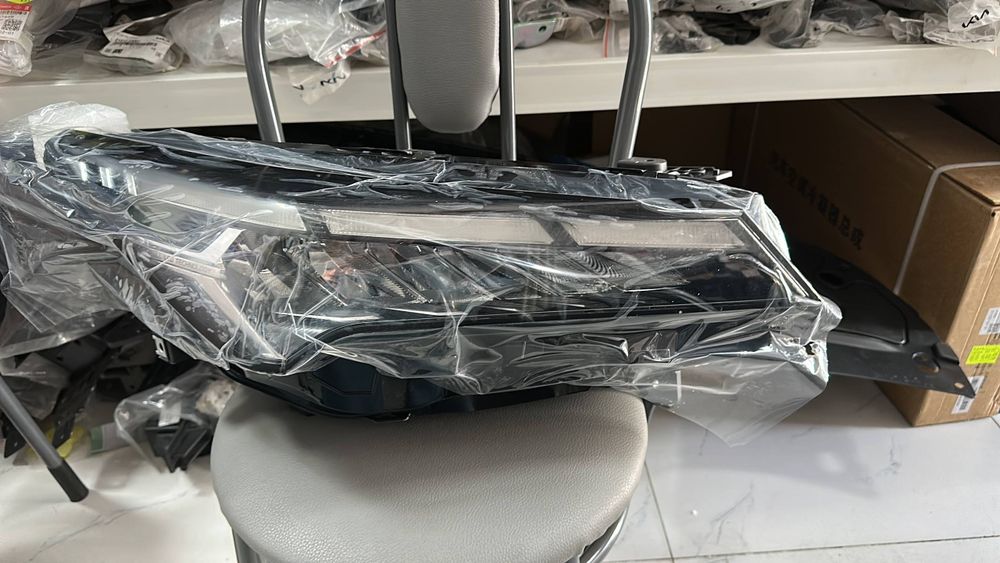 Geely Coolray алдыңғы фара кулрей