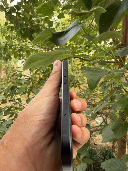 Iphone 16 black 128 gb