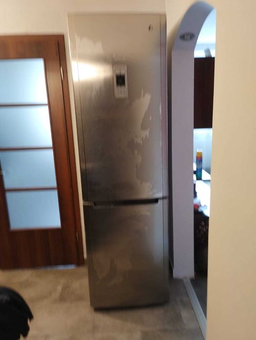 Aragaz si combina frigorifica. Se pot vinde si separat