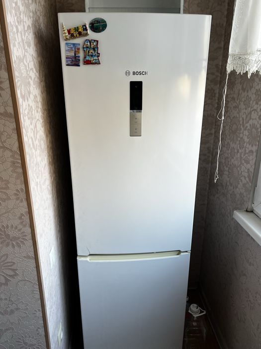 Холодильник BOSCH