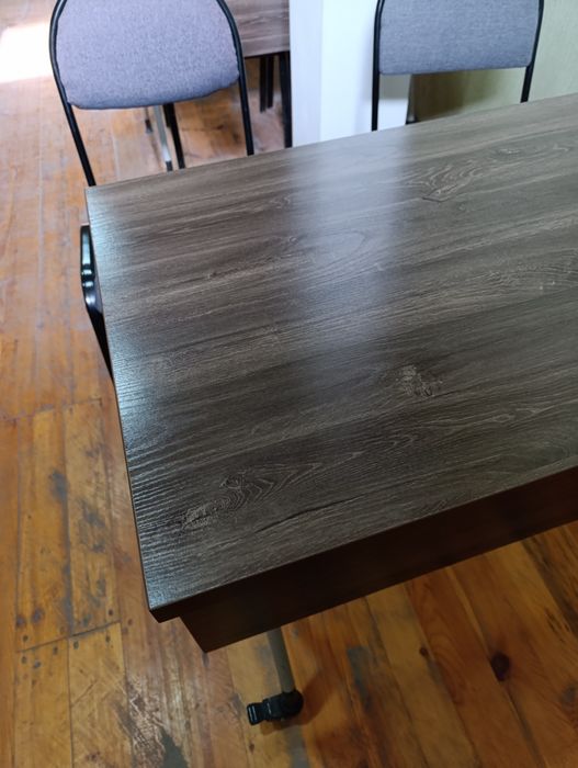 Продаю современные, комфортные учебные парты и стулья!