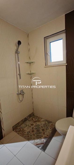 Тристаен апартамент под наем в кв. Коматево